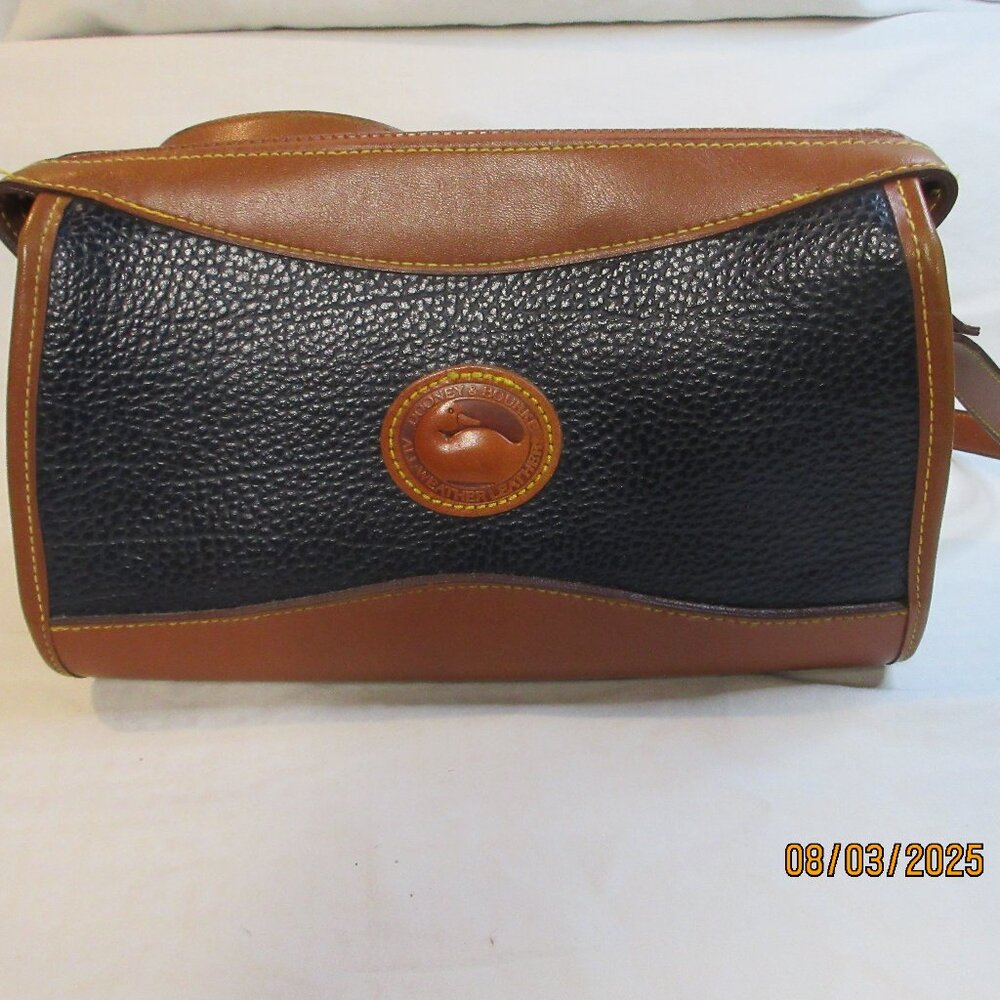 VINTAGE~HIGHLY COLLECTIBLE~ DOONEY & BOURKE BLACK PEBBLE LEATHER & BROWN PURSE